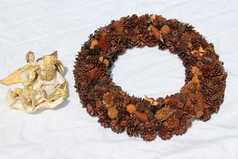 24 In Pine Cone Wreath