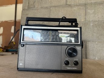 Realistic DX-66 Electric Radio