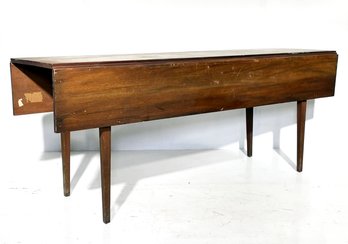 A Magnificent Mid Century Mahogany Drop Leaf Dining Table By Henkel-Harris Virginia Galleries