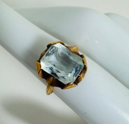 VINTAGE 10K GOLD FACATED LIGHT AQUAMARINE RING