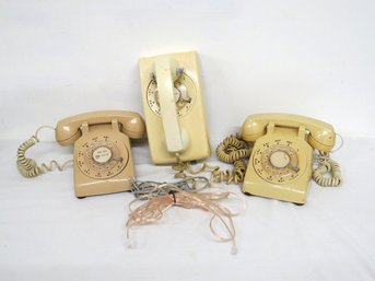 Lot Of 3 Vintage Rotary Dial Telephones - 1 Wall Mount, 2 Desktop - Bell System