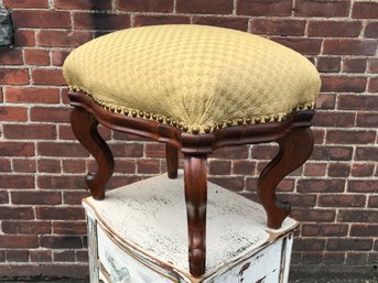 Lovely Antique / Vintage Foot Stool Hand Carved Walnut Legs - Last Upholstered 6/1377 - Very Nice Piece !