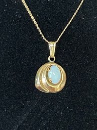 14K Gold Necklace With Opal Pendant