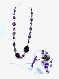 Lovely Purple Glass Bead Necklace W/ 4 Complimentary Colored Bracelets