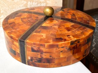 A Vintage Inlaid Amber Box