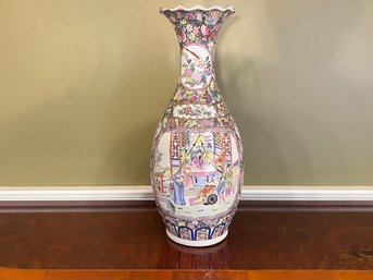 Large Chinese Porcelain Vase