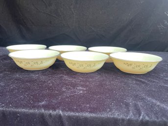 China Pearl Fine China Noel 6' Bowls