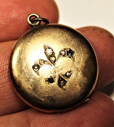 Victorian Round Gold Filled Locket Having Fleur De Lis Paste Stones