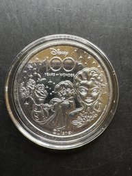 Disney 100 Years Of Wonder Ana, Elsa, Olaf Token