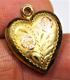 Vintage Fine Gold Filled Hear Shaped Locket Having Floral Decoration