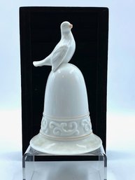 Vintage 1981 Avon White Dove Bell