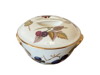 Royal Worcester Evesham Covered 4' Lidded Dish