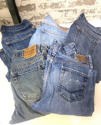 5 Pairs Mens Jeans - 30 X 32 - Vintage Gap, Bull Hill, & Old Navy
