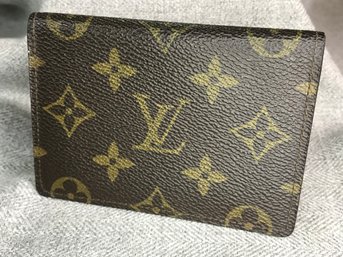 Guaranteed Authentic LOUIS VUITTON ID Wallet / Card Case / Photo Case - Simple Piece - Very Functional