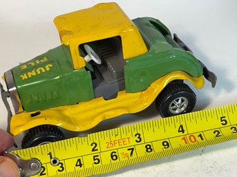 JUNK PILE - TOPPER - TIN CAR Friction Toy