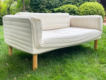 A Vintage Love Seat To Twin Size Convertible Day Bed - Sides Pop Down For Flat Surface! (1 Of 2)