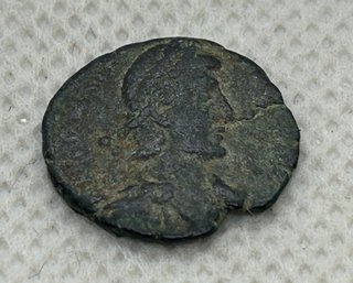 Original ANCIENT ROMAN BRONZE COIN- Circa 200-300 A.D.