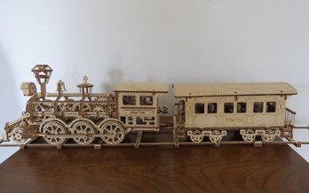 Wood Trick Mechanical Locomotive Model R-17