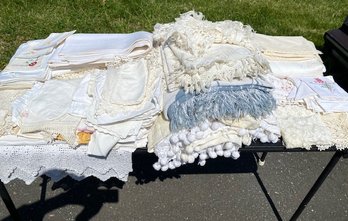 Grouping Of Assorted Vintage Linens