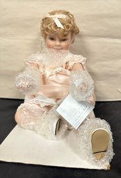 Little Miss Shirley The Shirley Temple Toddler Doll Collection Danbury Mint In A Original Box.  DS - D5