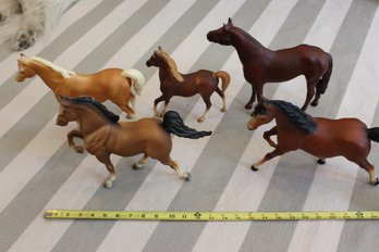 5 Brown Breyer Horses