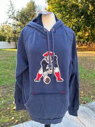 New With Tags  New England Patriots Vintage Inspired Pullover Hoodie Size L Gridiron NFL Classic Reebok