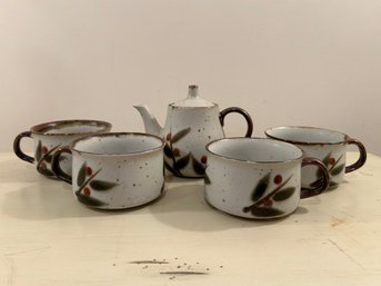 Vintage OTAGIRI Bittersweet Pattern Stoneware Teapot & Mugs (Set Of 4) Japan