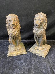 2 Piece Vintage Lion Statue Collection