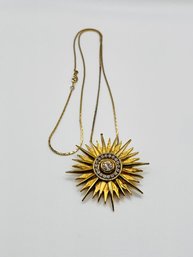 Gold Tone Chain Necklace With Starburst