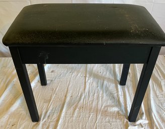 Vinyl Top Bench By Roland