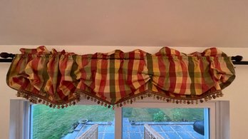 A COUNTRY CURTAINS Lot Of 3 Pretty Plaid Valance With Metal Rods