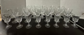 25 Crystal D'Arques Durand Tuilleries Villandry Large, Medium & Small Crystal Clear Wine Glasses.   DS - B4