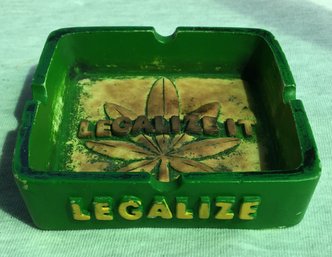 1970s Vintage 'legalize It' Spliff Cigarette Joint Hippie Pot Leaf Ashtray
