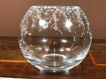 Fabulous Like New KATE SPADE - NEW YORK Glass Rose Bowl - Lovely Etched Glass Design - Very Pretty Bowl !