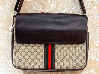 A Gucci Laptop Case - AS IS