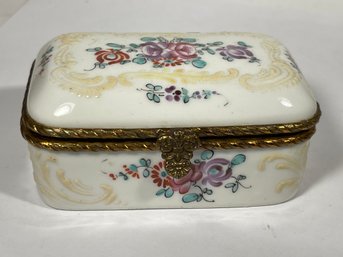 Hand Painted Enamel Porcelain Limoges Hinged Table Box