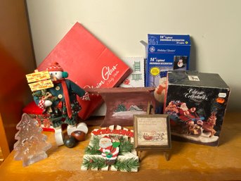 Vintage Christmas Collectibles And Decor Pieces