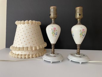 Adorable Vintage Pair Of Porcelain & Brass Bedside Lamps