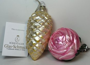 Nice Rose & Pinecone German Christmas Ornament