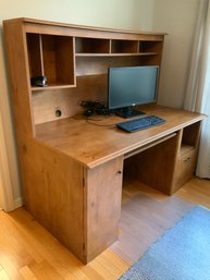 Large Desk With Hutch