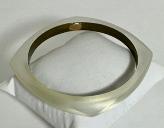 SIGNED DESIGNER ALEXIS BITTAR SILVER GRAY LUCITE BANGLE BRACELET