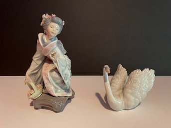 Beautiful Pair Of LLadro Figurines #2