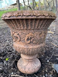Fantastic Lightweight Garden Urn