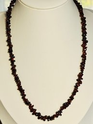 VINTAGE SMALL GARNET NUGGET NECKLACE