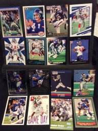 Lot Of (28) Assorted New York Giants Football Cards - M