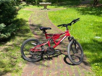 Mongoose Spectra 20 Inch Kids Mountain Bike