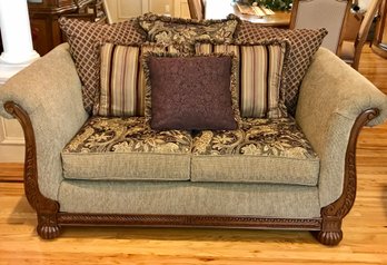 Timeless Bailer Collection Loveseat
