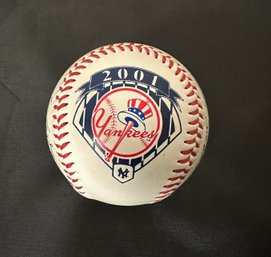 2001 New York Yankee Foot Ball Sports Facsimile Signed Baseball Paul O Neil Mariano Rivera, Louis Soho.  LP-c3