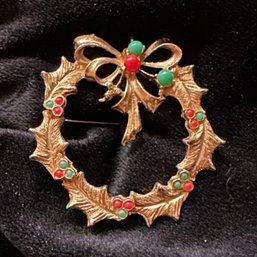 Large Vintage Wreath Brooch With Stones