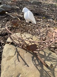 Garden Art - Wire Bird's Nest With Bird